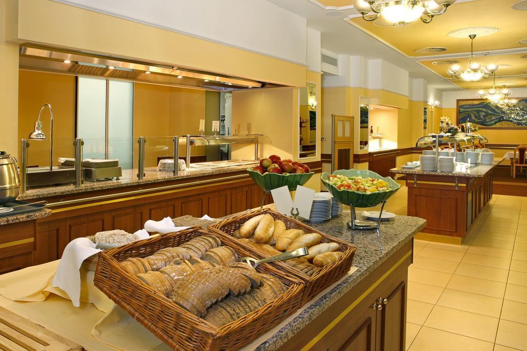 Ensana Vltava Hotel มาเรียอานซเกลาซนี ภายนอก รูปภาพ