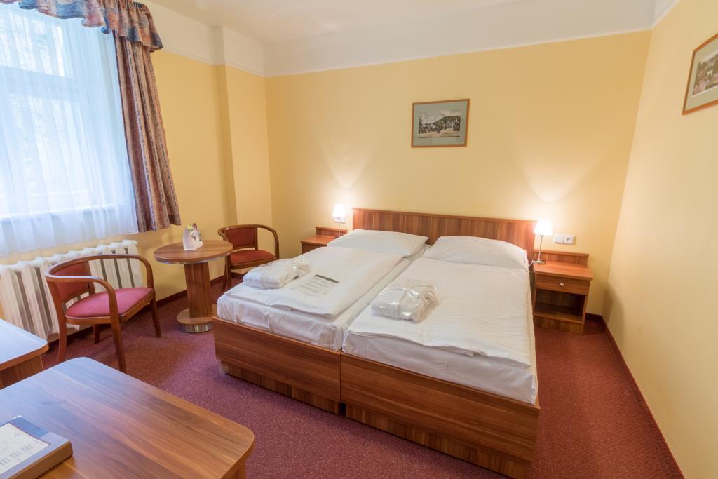 Ensana Vltava Hotel มาเรียอานซเกลาซนี ภายนอก รูปภาพ