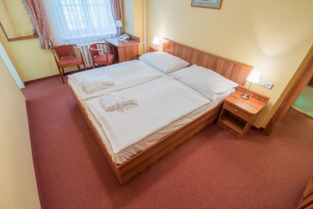 Ensana Vltava Hotel มาเรียอานซเกลาซนี ภายนอก รูปภาพ